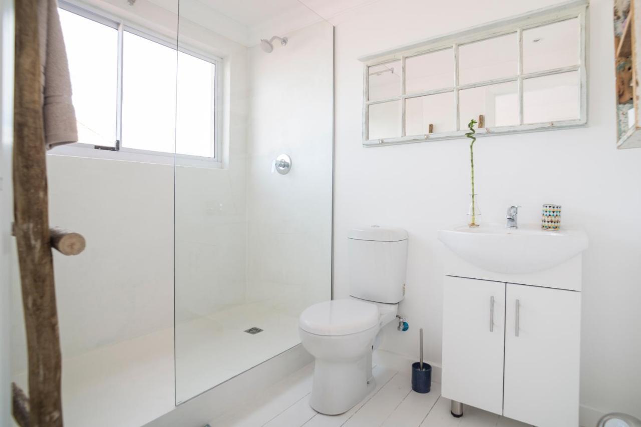 Sunset Beach Living Guesthouse Fokváros Kültér fotó